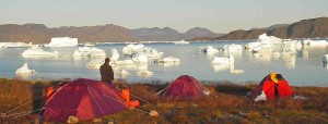 icebergs y campamento tasiusaq